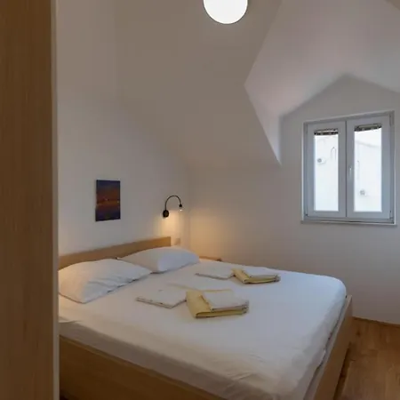Villa Beatiful Antonela With Pool In Makarska