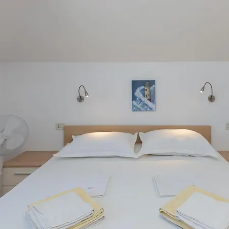 Villa Beatiful Antonela With Pool In Makarska